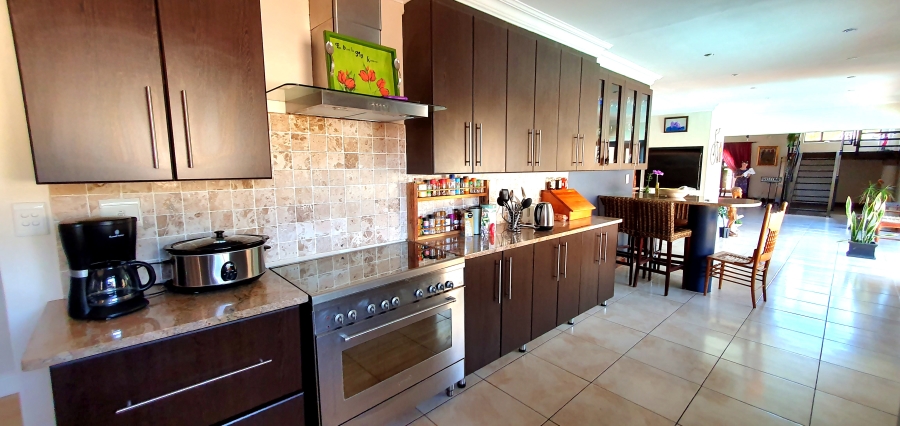 4 Bedroom Property for Sale in Strelitzia Park Eastern Cape